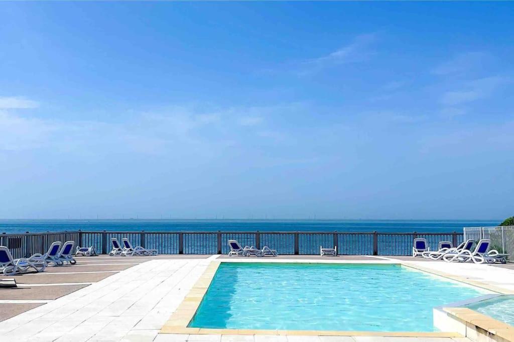 Unique ! Acces Direct A La Plage ! Duplex Avec Grand Solarium Batz-sur-Mer Exterior foto